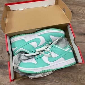 Women’s Nike Dunk Low